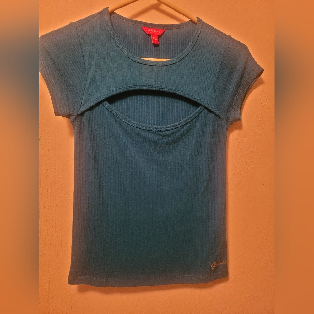 Guess Teal Ribbed Top. Cotton Blend With peek-a-boo Front Opening